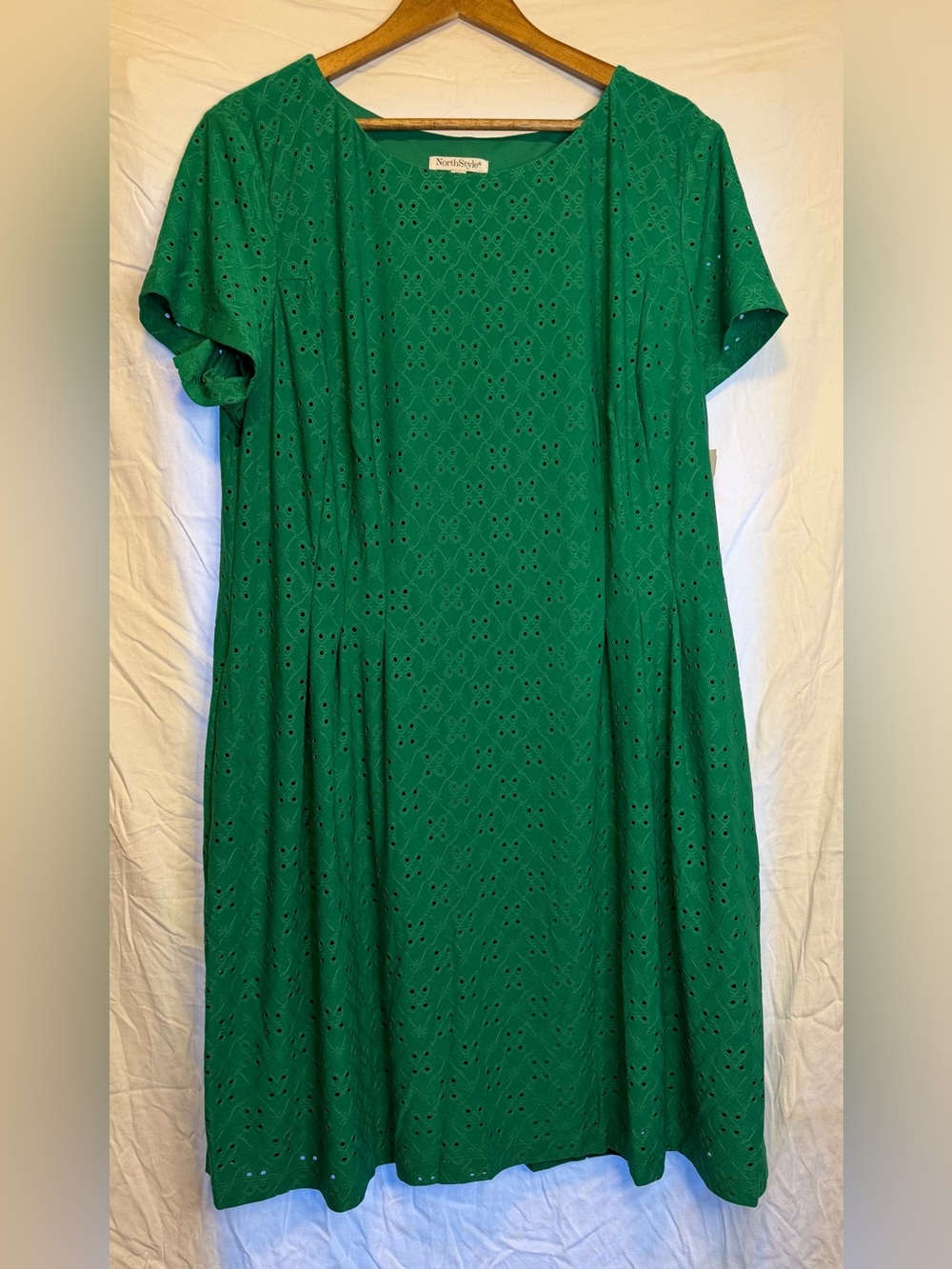 NorthStyle Emerald Dress